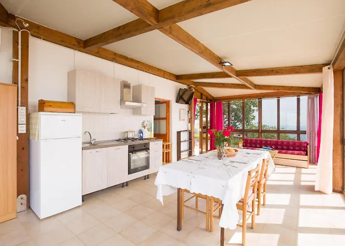 Casa de Férias 1 Bedroom Awesome In Diamante