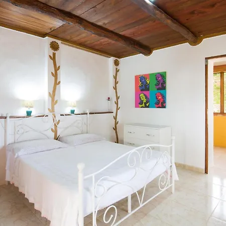 1 Bedroom Awesome In Holiday home