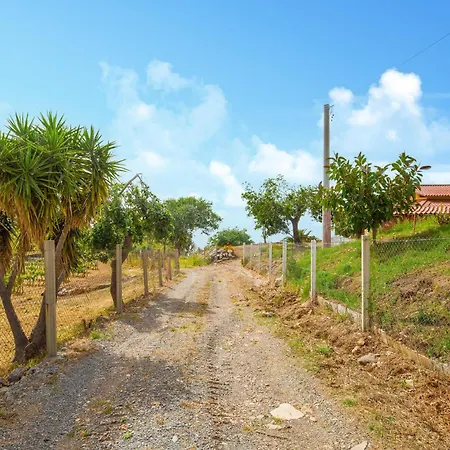 1 Bedroom Awesome In *