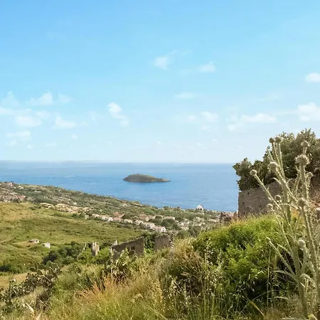 1 Bedroom Awesome In * 디아망테